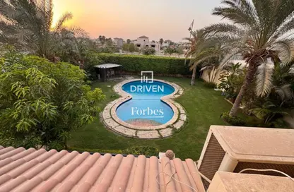 Villa - 5 Bedrooms - 5 Bathrooms for sale in Royal City - Sheikh Zayed Compounds - Sheikh Zayed City - Giza
