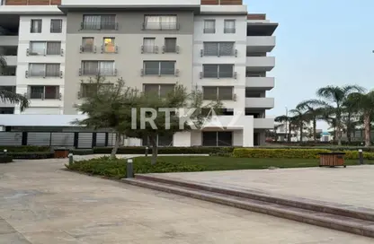 Apartment - 2 Bedrooms - 3 Bathrooms for sale in Garden Residence - New Cairo City - Cairo