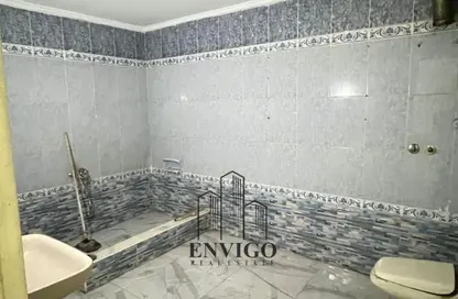 Apartment - 3 Bedrooms - 2 Bathrooms for sale in Abdel Razek Al Sanhouri St. - 6th Zone - Nasr City - Cairo