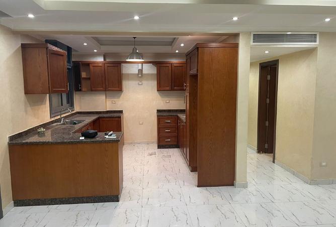 8327790 - Property Image 3