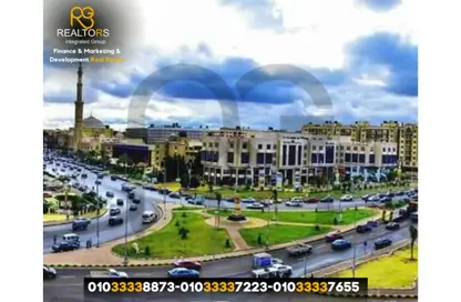 بناية كاملة - 8 غرف نوم - 6 حمامات للبيع في شارع مدارس جيل 2000 - الحي الثاني - مدينة 6 أكتوبر - الجيزة