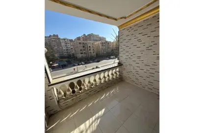 Apartment - 2 Bedrooms - 2 Bathrooms for rent in Mahdy Arafa St. - 9th Zone - Nasr City - Cairo