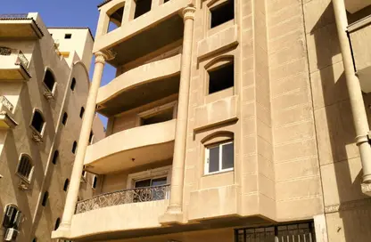 بناية كاملة - 8 غرف نوم - 8 حمامات للبيع في الحي الخامس - مدينة 6 أكتوبر - الجيزة