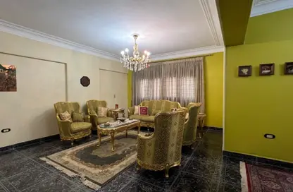 Apartment - 4 Bedrooms - 2 Bathrooms for sale in Abdelrahman Sedky St. - 6th Zone - Nasr City - Cairo