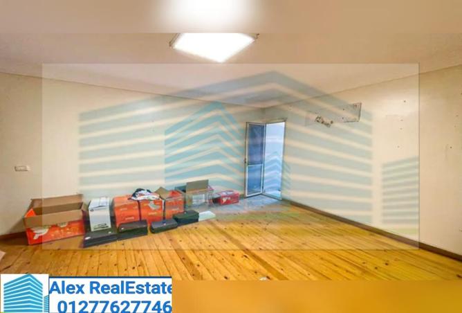 8061386 - Property Image 3