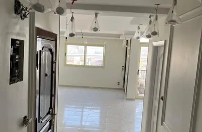 شقة - 3 غرف نوم - 3 حمامات للبيع في شارع عباس زعزوع - الحي السابع - مدينة نصر - القاهرة