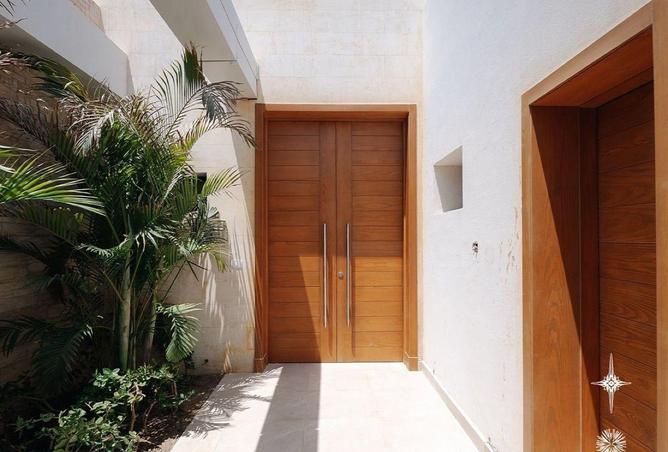 8064617 - Property Image 2