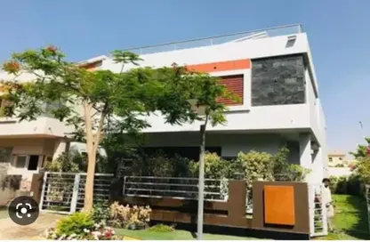 Townhouse - 4 Bedrooms - 4 Bathrooms for sale in V Levels - Sheikh Zayed Compounds - Sheikh Zayed City - Giza