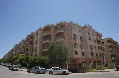 Apartment - 4 Bedrooms - 3 Bathrooms for sale in Al Andalus District - New Cairo City - Cairo