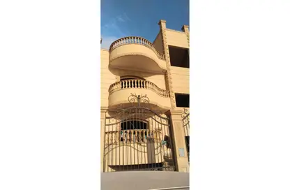 فيلا - غرفة نوم - 1 حمام للبيع في الحي التاسع - الشيخ زايد - الجيزة