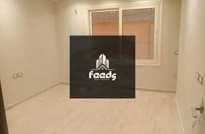 شقة - 2 غرف نوم - 2 حمامات للايجار في غرب الجولف - كمبوندات القطامية - القطامية - مدينة القاهرة الجديدة - القاهرة