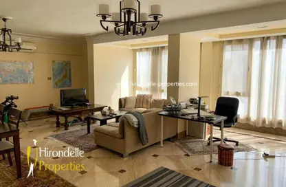 شقة - 3 غرف نوم - 2 حمامات للايجار في شارع الجزيره - الزمالك - القاهرة