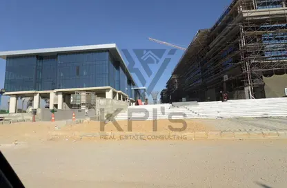 مساحات مكتبية - استوديو - 1 حمام للبيع في جولدن جيت - شارع التسعين الجنوبي - التجمع الخامس - مدينة القاهرة الجديدة - القاهرة