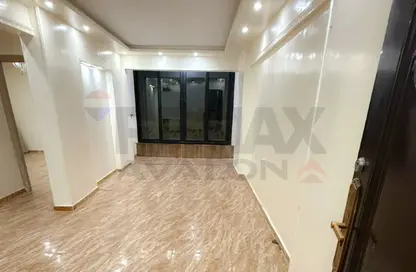 شقة - 3 غرف نوم - 1 حمام للبيع في طريق جمال عبد الناصر - العصافرة بحري - العصافرة - حي ثان المنتزة - الاسكندرية