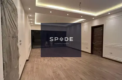 Apartment - 4 Bedrooms - 3 Bathrooms for rent in Lake View Residence - 5th Settlement Compounds - The 5th Settlement - New Cairo City - Cairo