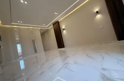 Apartment - 3 Bedrooms - 2 Bathrooms for sale in Street 42 - 5th District - 6 October City - Giza