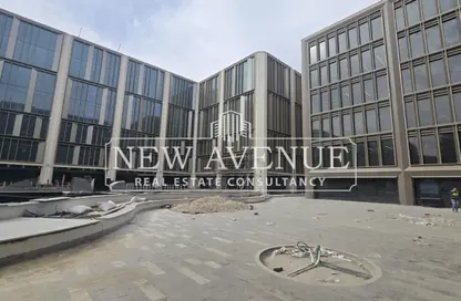 معرض - استوديو - 1 حمام للايجار في شارع ال ٩٠ الجنوبي - شارع التسعين الجنوبي - التجمع الخامس - مدينة القاهرة الجديدة - القاهرة