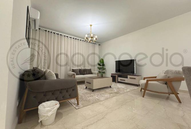 8218027 - Property Image 3