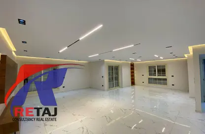 Apartment - 3 Bedrooms - 3 Bathrooms for sale in Makram Ebeid St. - 6th Zone - Nasr City - Cairo