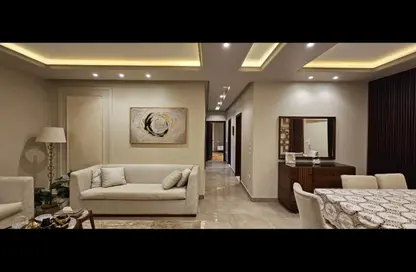 شقة - 3 غرف نوم - 3 حمامات للايجار في باتيو كازا - الباتيو - كمبوندات الشروق - مدينة الشروق - القاهرة