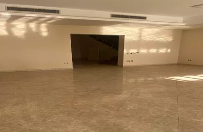 تاون هاوس - 4 غرف نوم - 4 حمامات للايجار في جولف فيوز - طريق مصر اسكندرية الصحراوي - مدينة 6 أكتوبر - الجيزة
