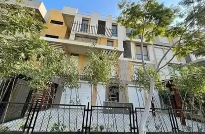 Apartment - 3 Bedrooms - 3 Bathrooms for sale in Eastown - 5th Settlement Compounds - The 5th Settlement - New Cairo City - Cairo