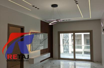 Apartment - 2 Bedrooms - 2 Bathrooms for sale in One Golden Square Mall - The 5th Settlement - New Cairo City - Cairo