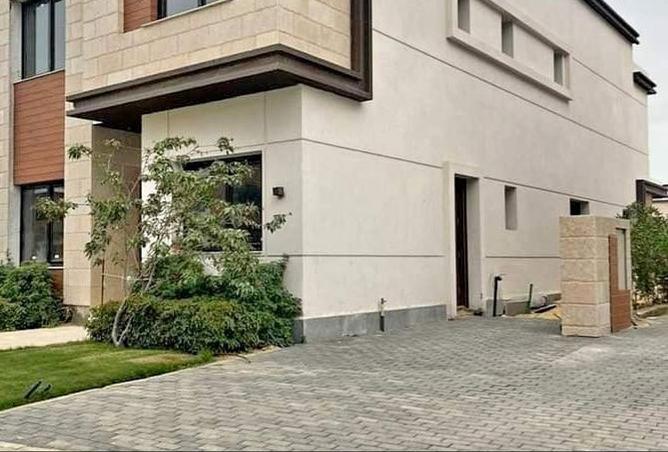 8188038 - Property Image 2