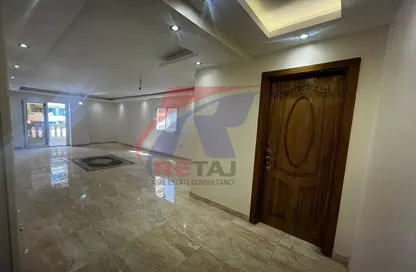 Apartment - 3 Bedrooms - 3 Bathrooms for rent in Makram Ebeid St. - 6th Zone - Nasr City - Cairo