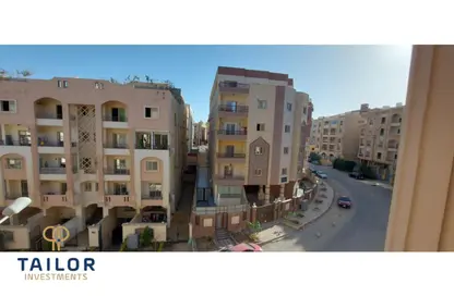 Apartment - 3 Bedrooms - 1 Bathroom for sale in South Lotus - El Lotus - New Cairo City - Cairo