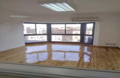 Office Space - Studio - 4 Bathrooms for rent in Mohammed Saleh St. - Maadi - Hay El Maadi - Cairo