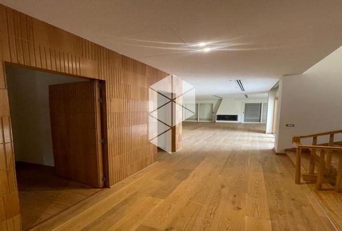 8043084 - Property Image 3