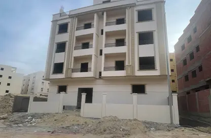 Apartment - 3 Bedrooms - 3 Bathrooms for sale in New Narges - New Cairo City - Cairo