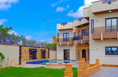 Villa - 6 Bedrooms - 6 Bathrooms for sale in Alexandria Desert Road - King Mariout - Hay Al Amereyah - Alexandria