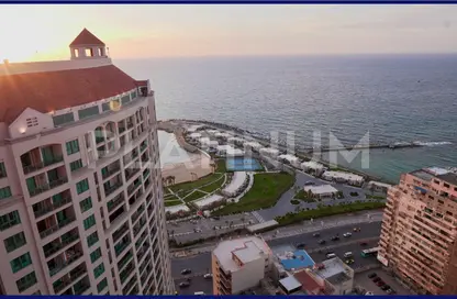 شقة - 2 غرف نوم - 2 حمامات للبيع في سان ستيفانو جراند بلازا - سان ستيفانو - حي شرق - الاسكندرية