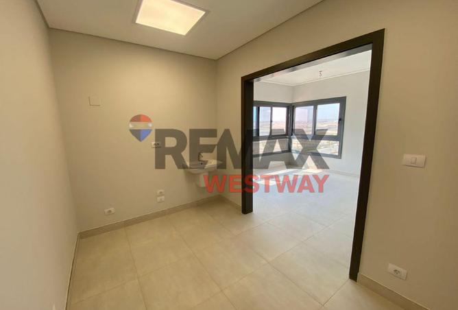 8324467 - Property Image 2