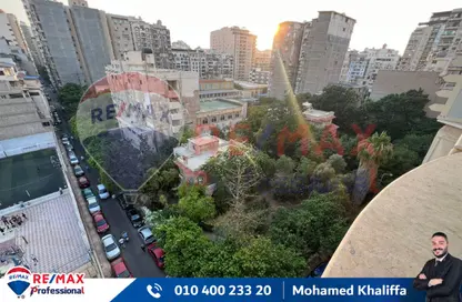 شقة - 3 غرف نوم - 2 حمامات للبيع في شارع الاقبال - لوران - حي شرق - الاسكندرية