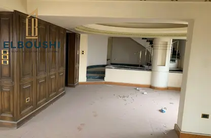Penthouse - 5 Bathrooms for sale in Ammar Ibn Yasser St. - El Hegaz Square - El Nozha - Cairo