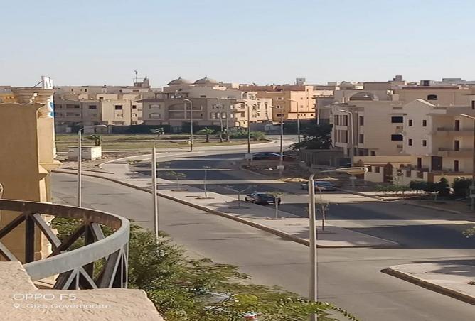 Apartment - 5 Bedrooms - 3 Bathrooms for sale in 7th District - Sheikh Zayed City - Giza