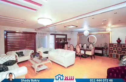 Apartment - 3 Bedrooms - 2 Bathrooms for sale in Al Geish Road - Cleopatra - Hay Sharq - Alexandria