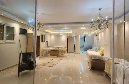 فيلا - 8 غرف نوم - 8 حمامات للبيع في الياسمين - الحي الرابع عشر - الشيخ زايد - الجيزة