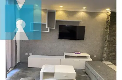 Apartment - 2 Bedrooms - 1 Bathroom for rent in Al Mostathmir El Saghir - 10th District - Sheikh Zayed City - Giza