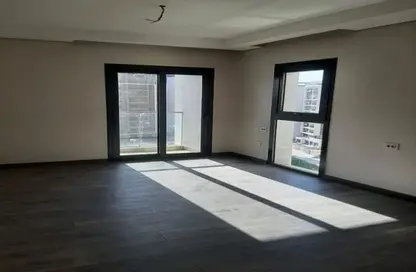 Apartment - 3 Bedrooms - 4 Bathrooms for sale in Park Side Residence - Zed Towers - Sheikh Zayed Compounds - Sheikh Zayed City - Giza