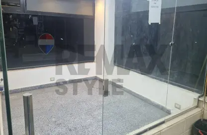 محل تجاري - استوديو للبيع في طريق الشروق - المجاورة الاولي - الحي الثامن - مدينة الشروق - القاهرة