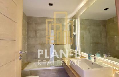 شقة - 2 غرف نوم - 3 حمامات للايجار في نيو جيزة - طريق مصر اسكندرية الصحراوي - مدينة 6 أكتوبر - الجيزة