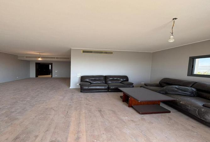 7982601 - Property Image 2