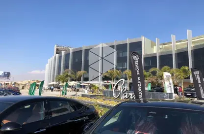 محل تجاري - استوديو - 2 حمامات للايجار في شارع ال ٩٠ الجنوبي - شارع التسعين الجنوبي - التجمع الخامس - مدينة القاهرة الجديدة - القاهرة