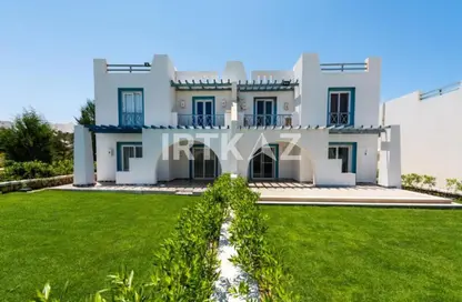 Villa - 4 Bedrooms - 4 Bathrooms for sale in Mountain View - Ras Al Hekma - North Coast