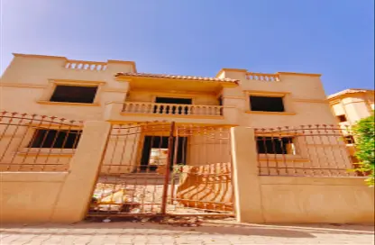 فيلا - 5 غرف نوم - 5 حمامات للبيع في جرين هيلز - محور 26 يوليو - مدينة 6 أكتوبر - الجيزة
