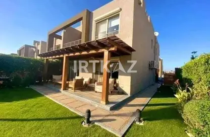 فيلا - 5 غرف نوم - 5 حمامات للبيع في فيلدج جيت - المستثمرين الجنوبية - مدينة القاهرة الجديدة - القاهرة